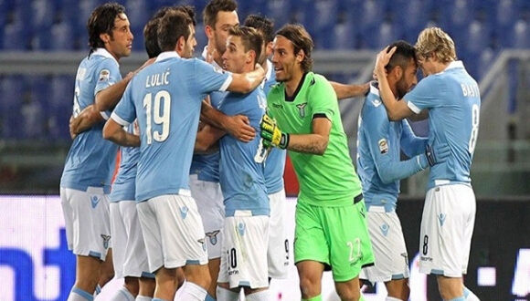 Lazio & Chinese sponsor.jpg