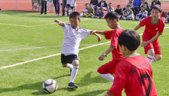 Yunnan-campus football.jpg
