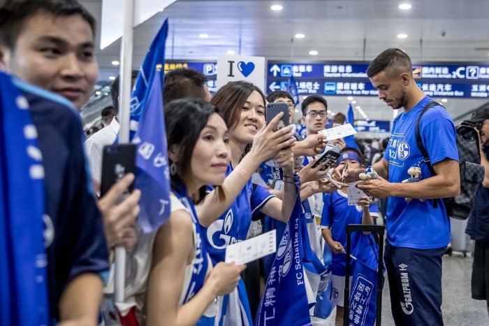Schalke 04 in China 2018 (2).jpg